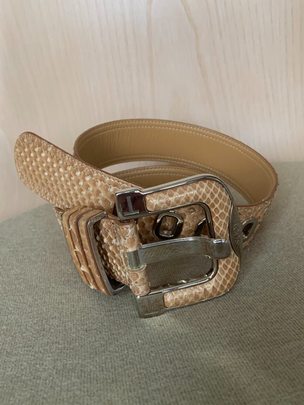 Tod's snakeskin belt